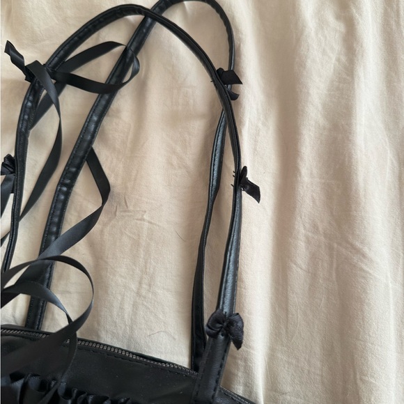 Black Ruffled Shoulder Bag with Bows - Picture 3 of 4